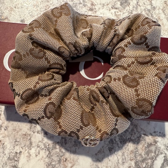 Gucci GG Canvas Scrunchie - Picture 1 of 7